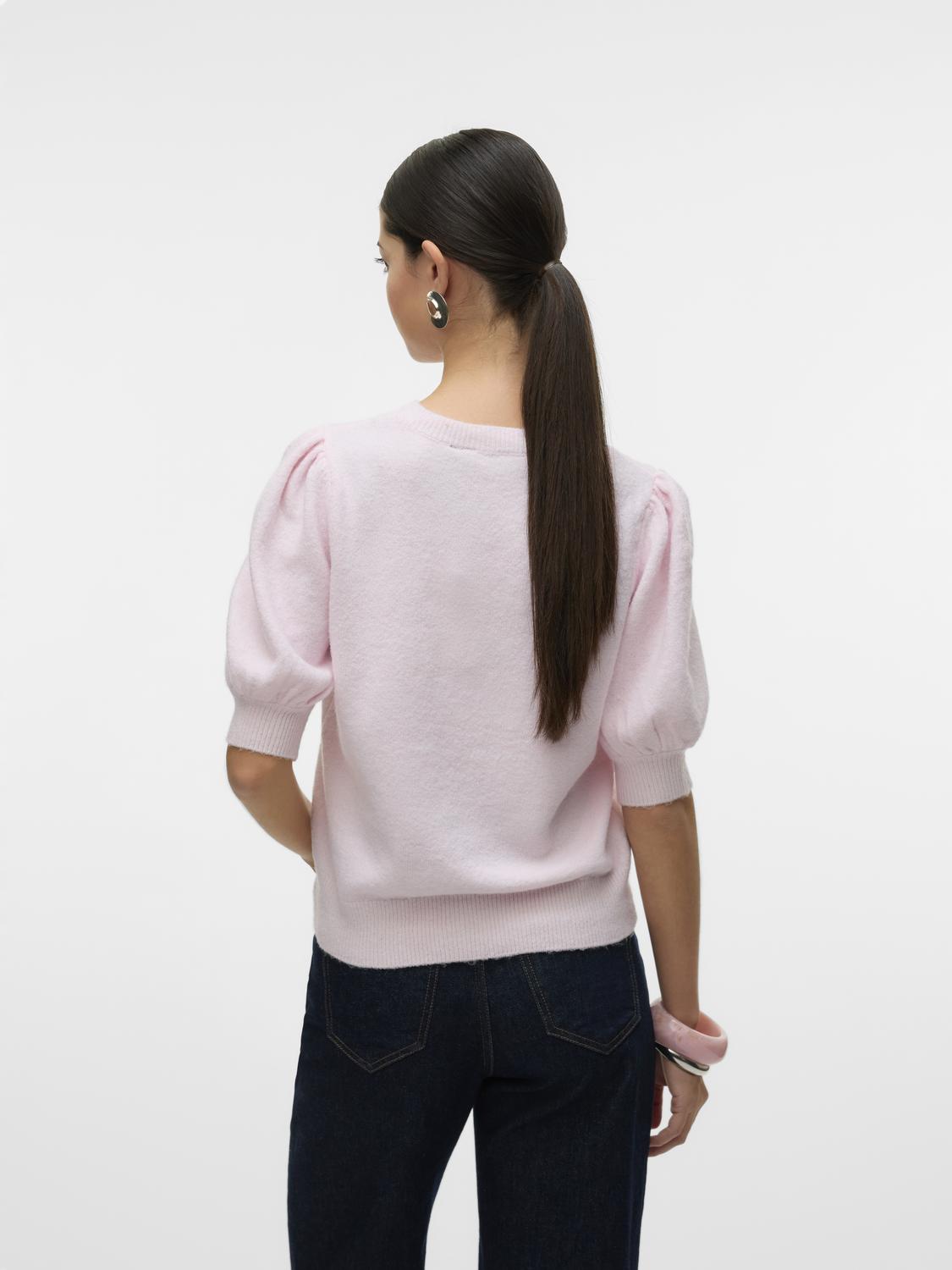 model_shot-back